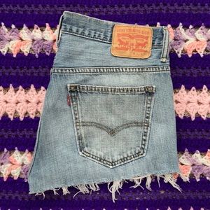 Levi’s Cut Off Jean Shorts
